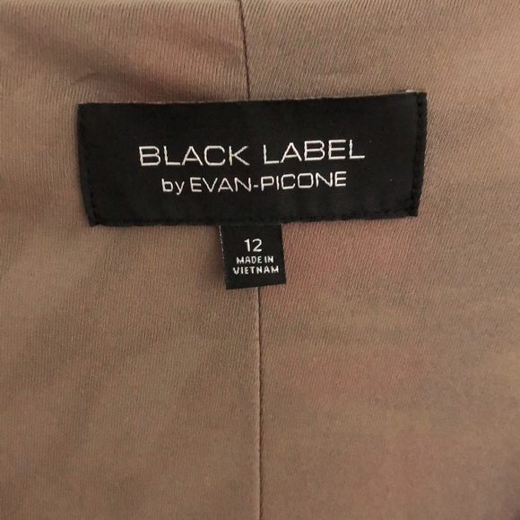 Evan Picone - Picture 3 of 4